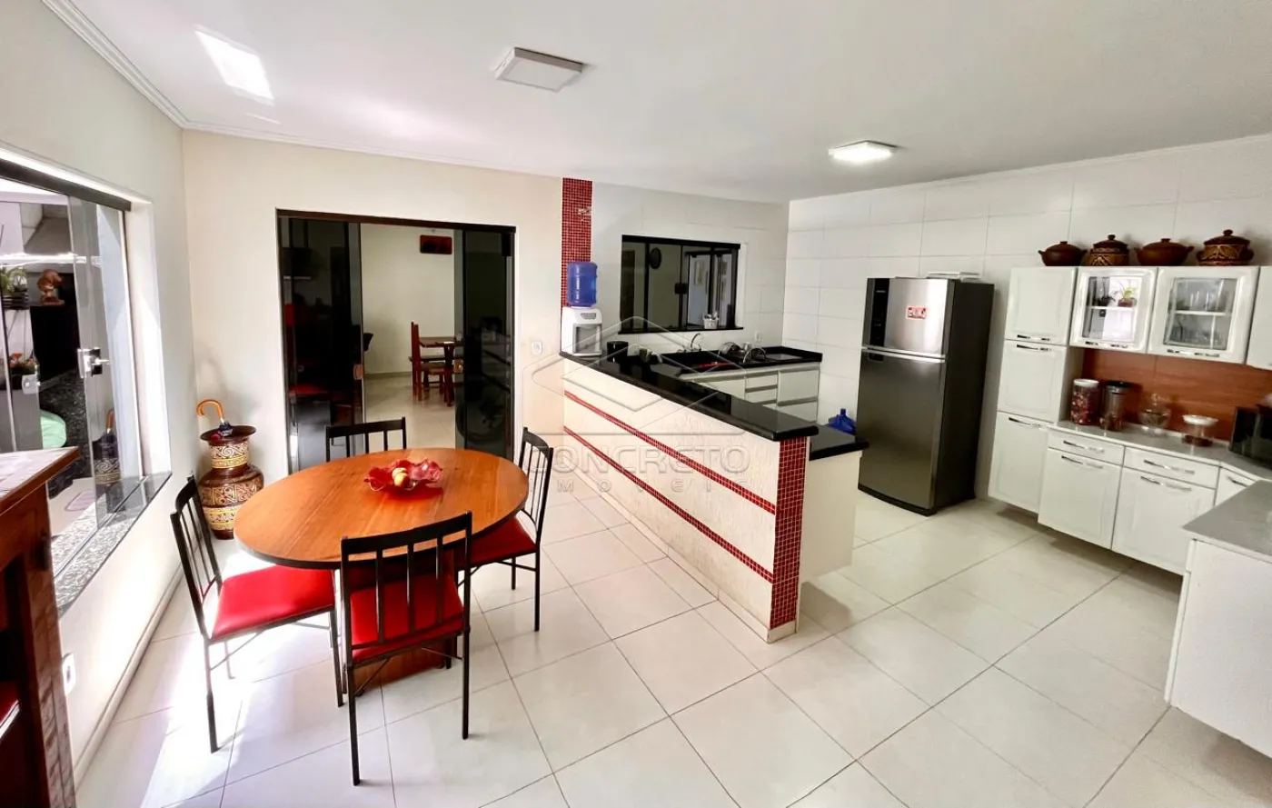 Comprar Casa / Sobrado em Len&ccedil;&oacute;is Paulista R$ 510.000,00 - Foto 2