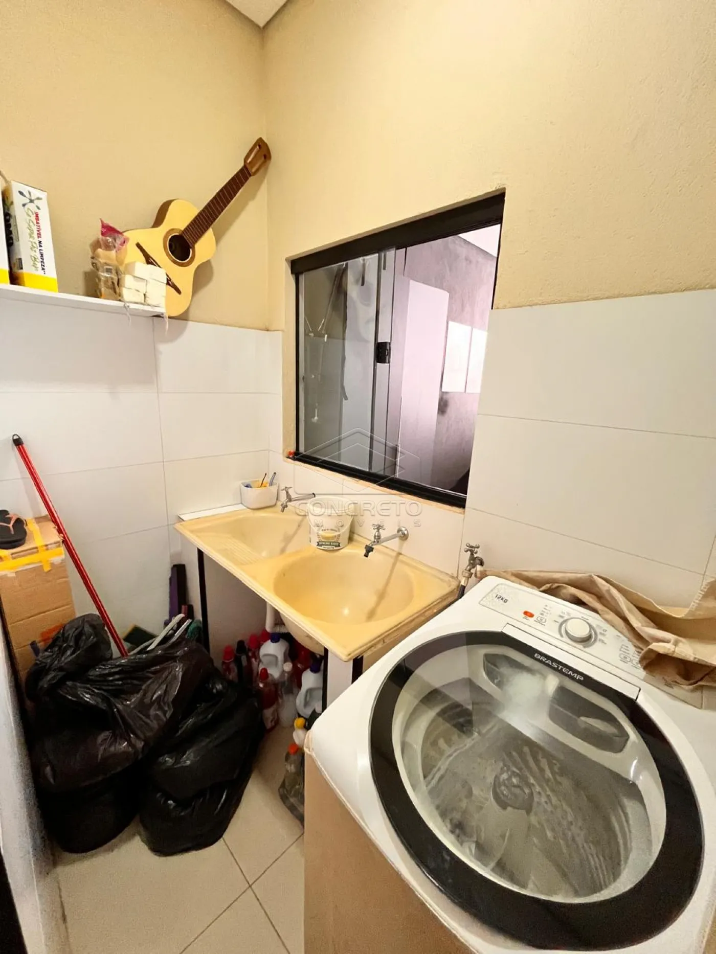 Comprar Casa / Sobrado em Len&ccedil;&oacute;is Paulista R$ 510.000,00 - Foto 6