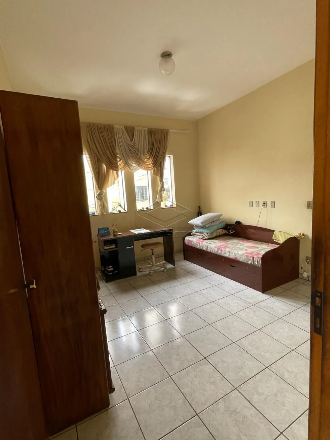 Comprar Casa / Resid&ecirc;ncia em Len&ccedil;&oacute;is Paulista R$ 920.000,00 - Foto 15