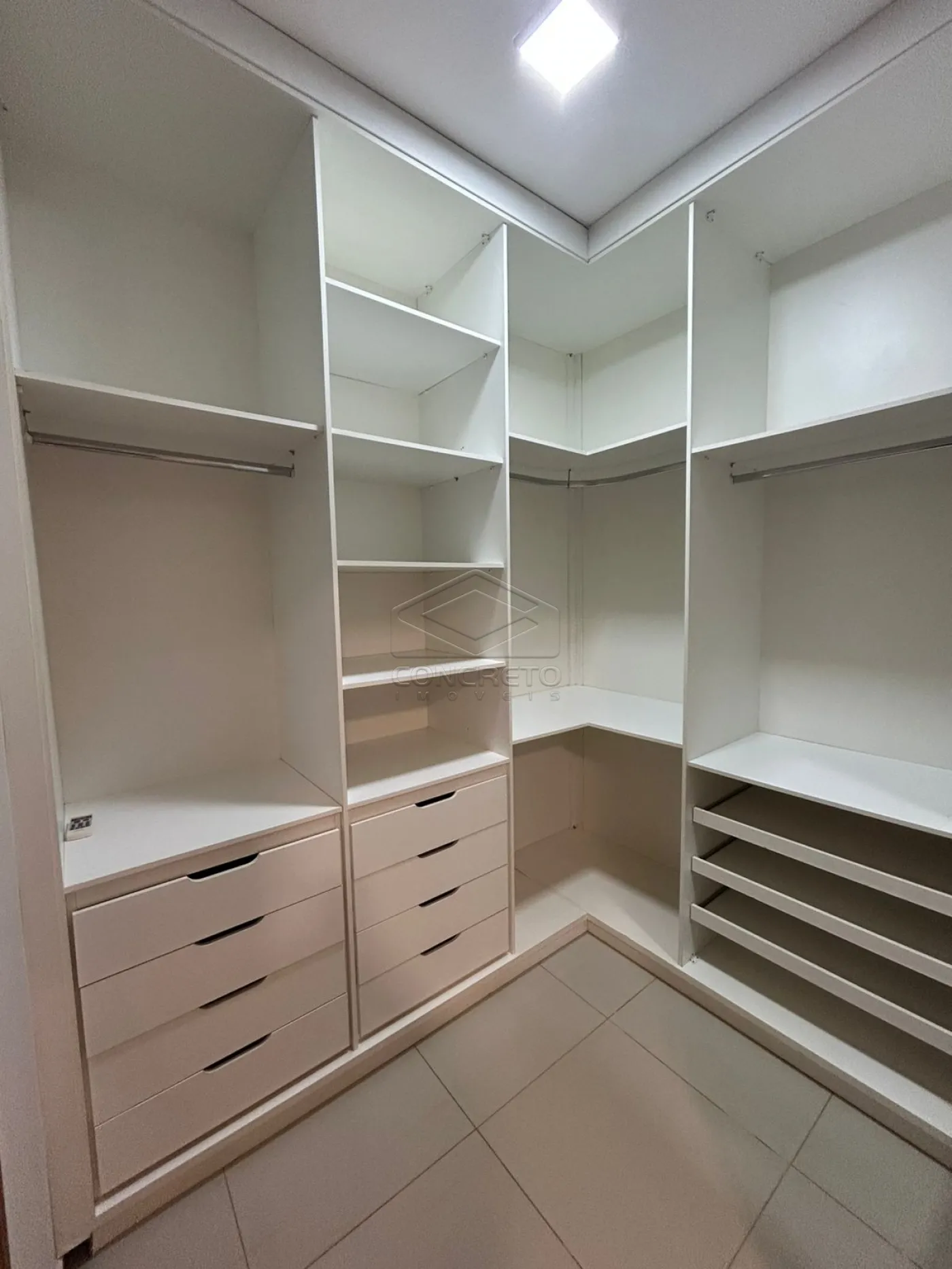 Alugar Casa / Padr&atilde;o em Len&ccedil;&oacute;is Paulista R$ 3.900,00 - Foto 8