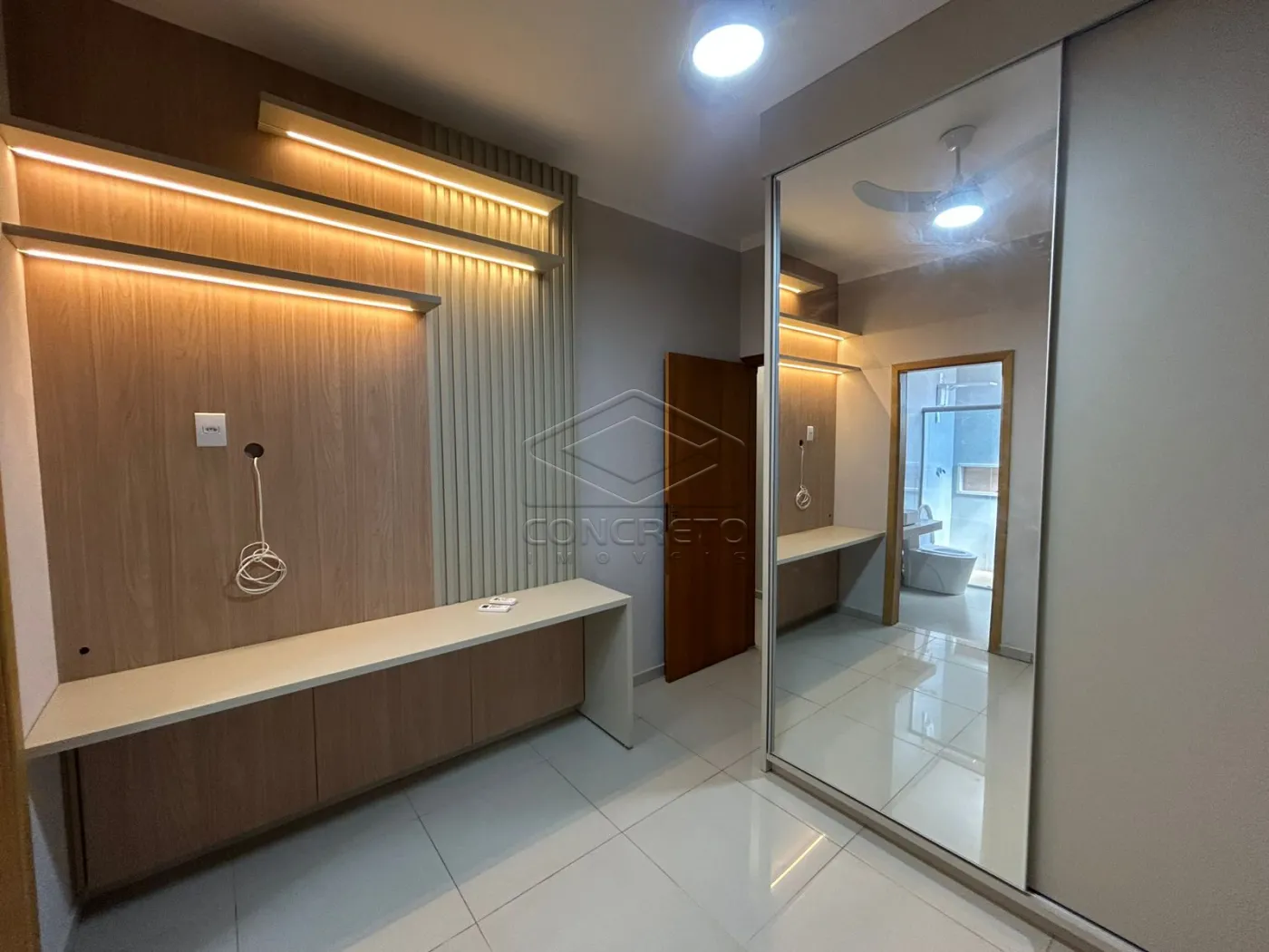 Alugar Casa / Padr&atilde;o em Len&ccedil;&oacute;is Paulista R$ 3.900,00 - Foto 10