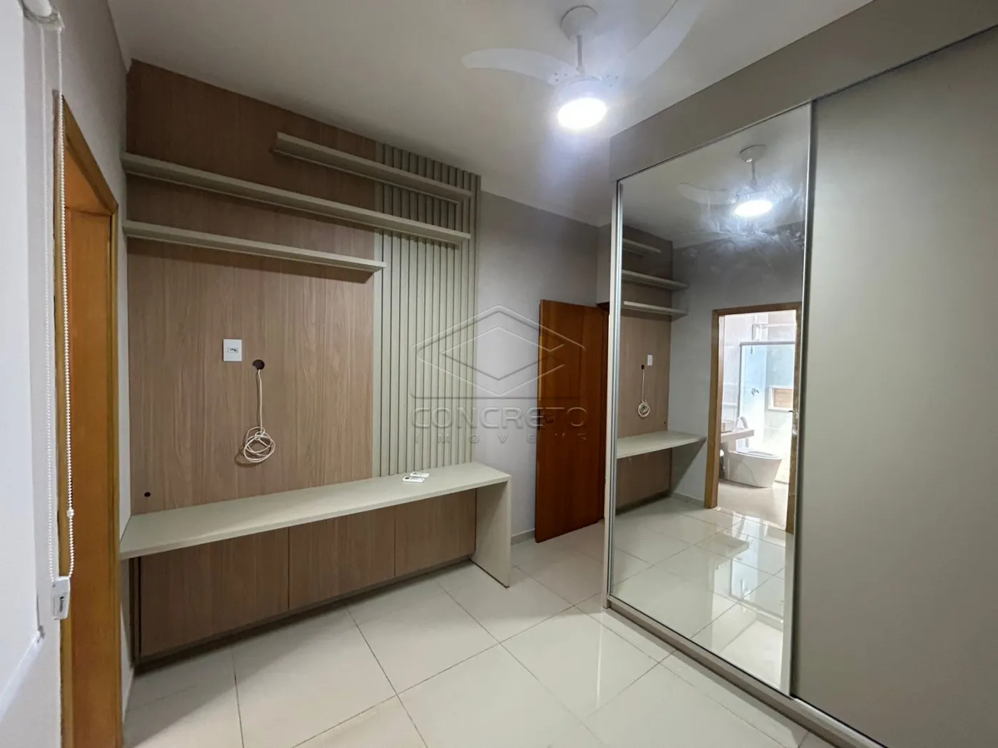 Alugar Casa / Padr&atilde;o em Len&ccedil;&oacute;is Paulista R$ 3.900,00 - Foto 14