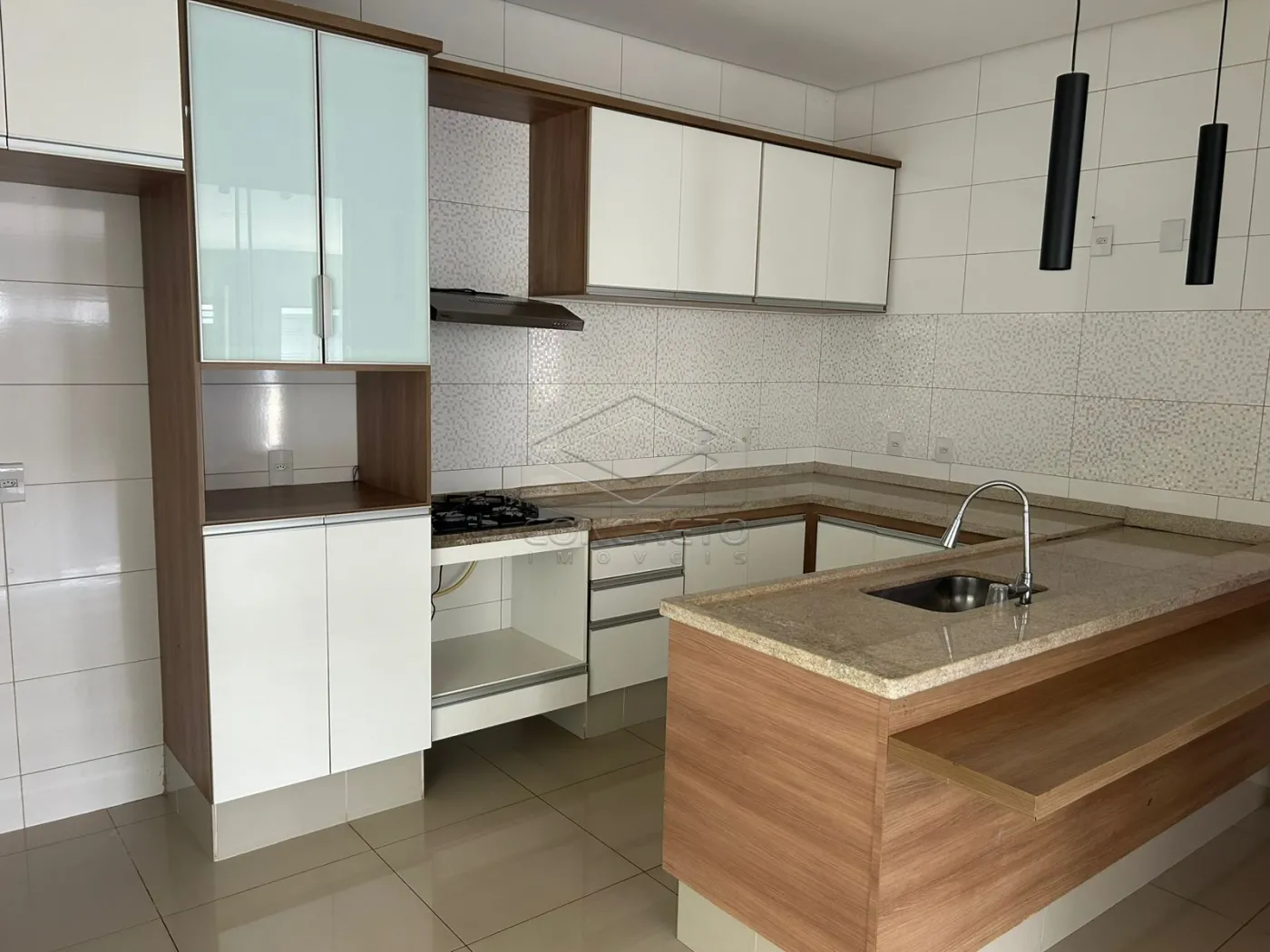 Alugar Casa / Padr&atilde;o em Len&ccedil;&oacute;is Paulista R$ 3.900,00 - Foto 24