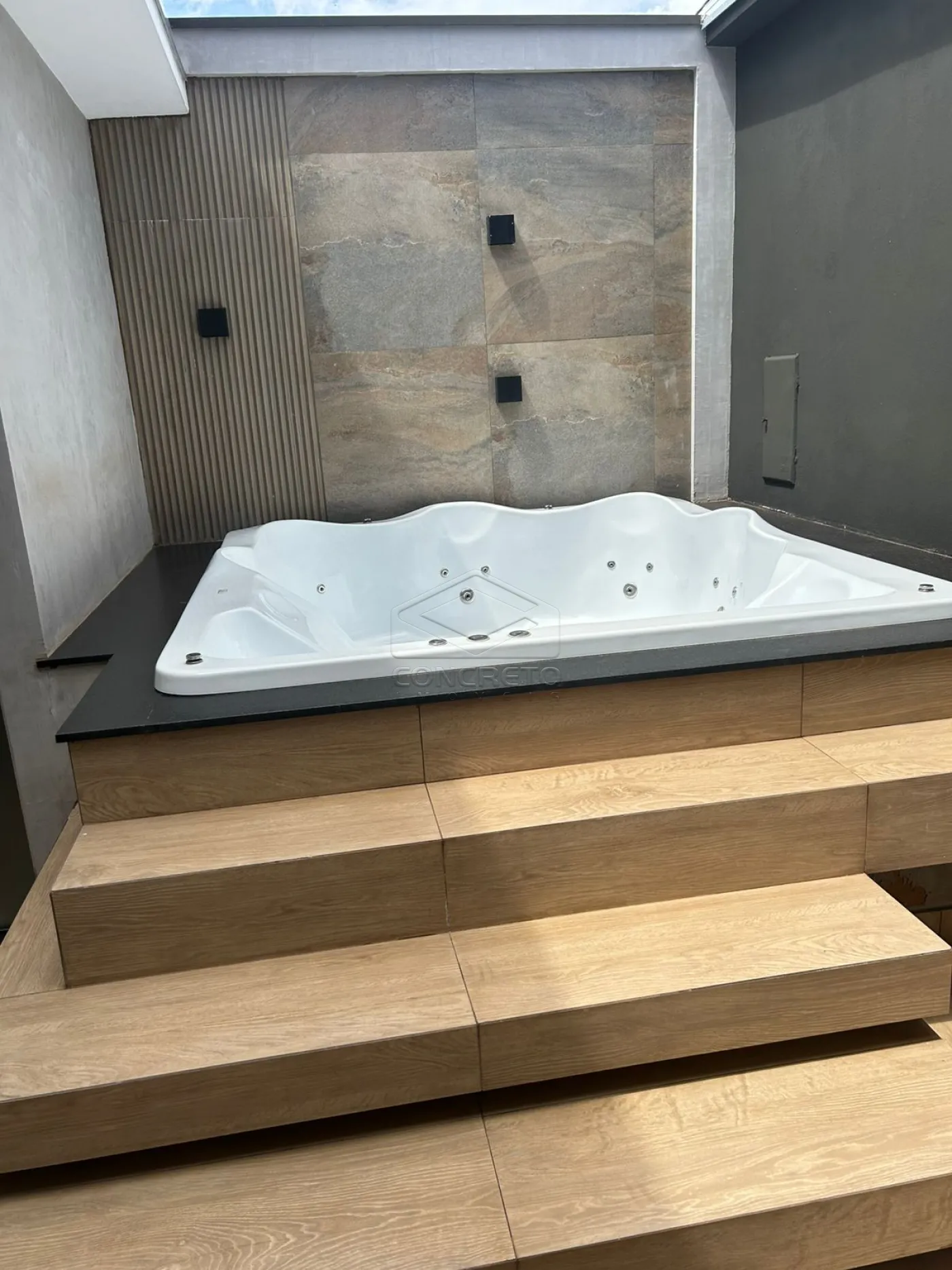 Alugar Casa / Padr&atilde;o em Len&ccedil;&oacute;is Paulista R$ 3.900,00 - Foto 29