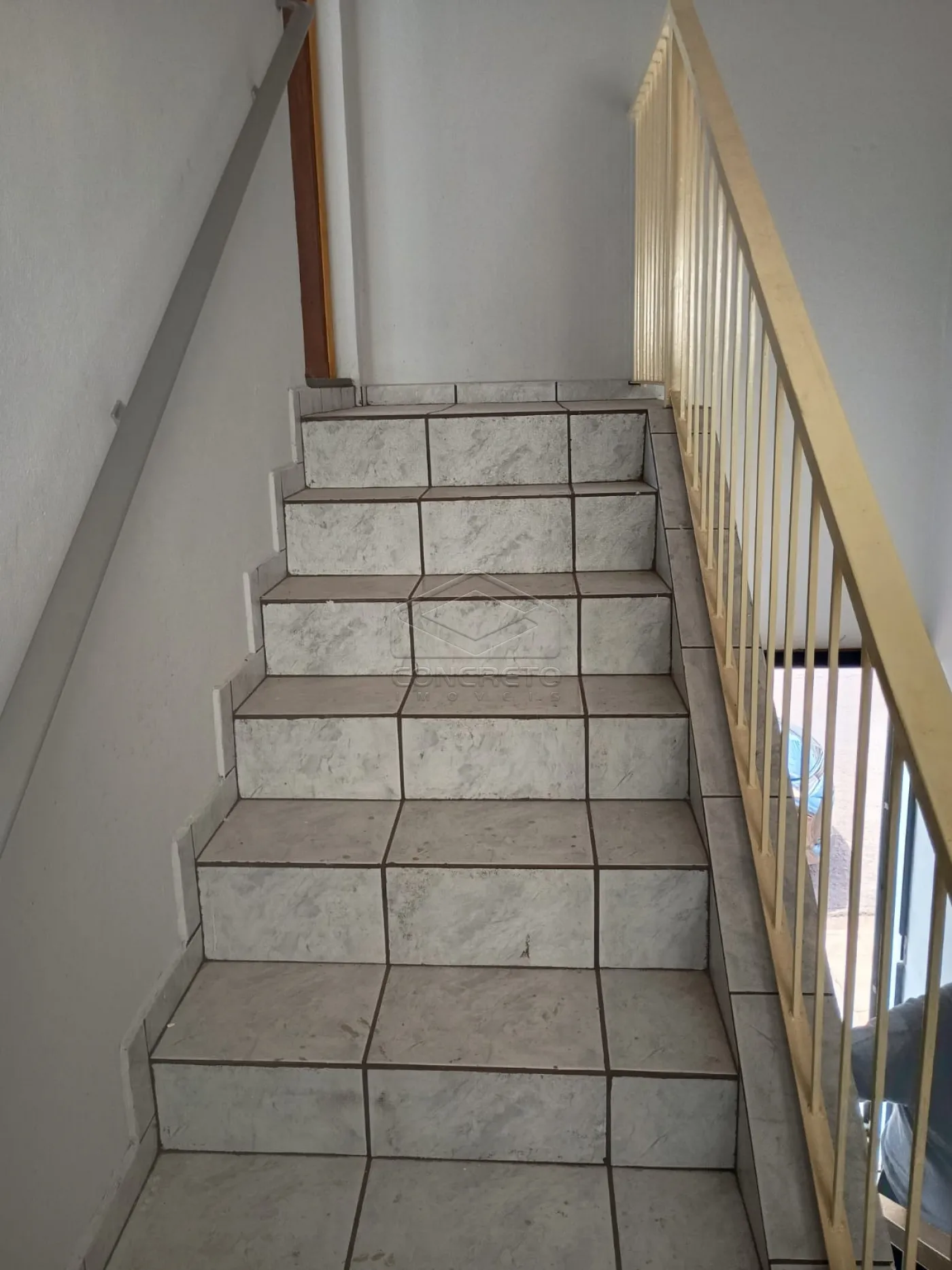 Alugar Comercial / Pr&eacute;dio Comercial em Len&ccedil;&oacute;is Paulista R$ 2.300,00 - Foto 1