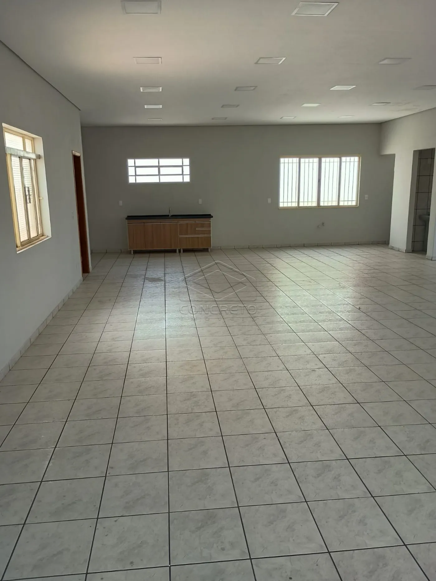 Alugar Comercial / Pr&eacute;dio Comercial em Len&ccedil;&oacute;is Paulista R$ 2.300,00 - Foto 8