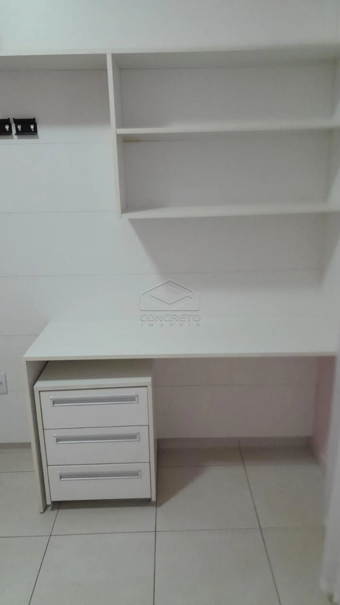 Alugar Apartamento / Padr&atilde;o em Len&ccedil;&oacute;is Paulista R$ 2.500,00 - Foto 14
