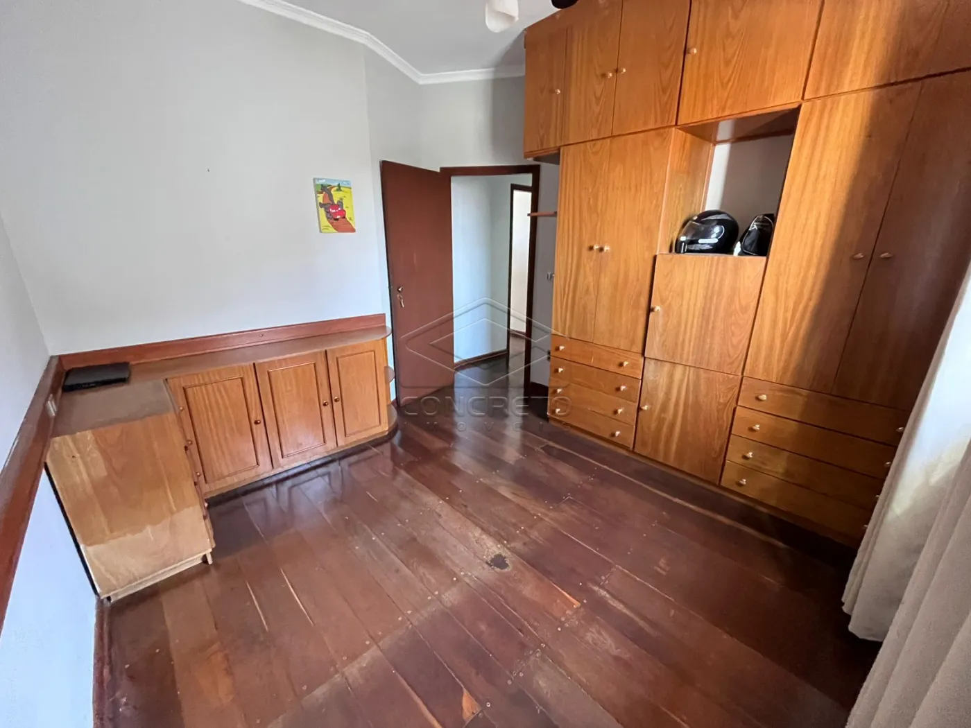 Alugar Casa / Padr&atilde;o em Len&ccedil;&oacute;is Paulista R$ 2.050,00 - Foto 3