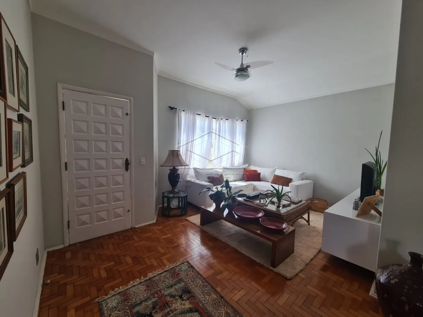 Comprar Casa / Padr&atilde;o em Len&ccedil;&oacute;is Paulista R$ 650.000,00 - Foto 1