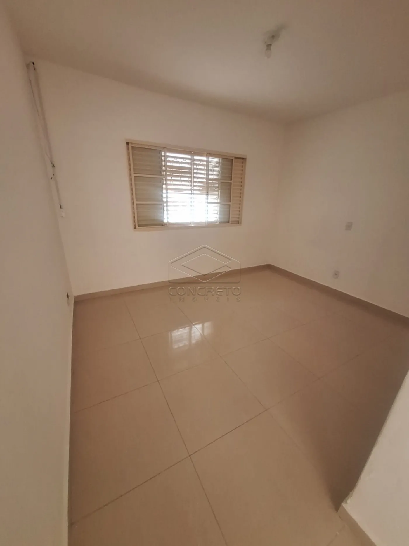 Alugar Apartamento / Kitnet em Bauru R$ 900,00 - Foto 4