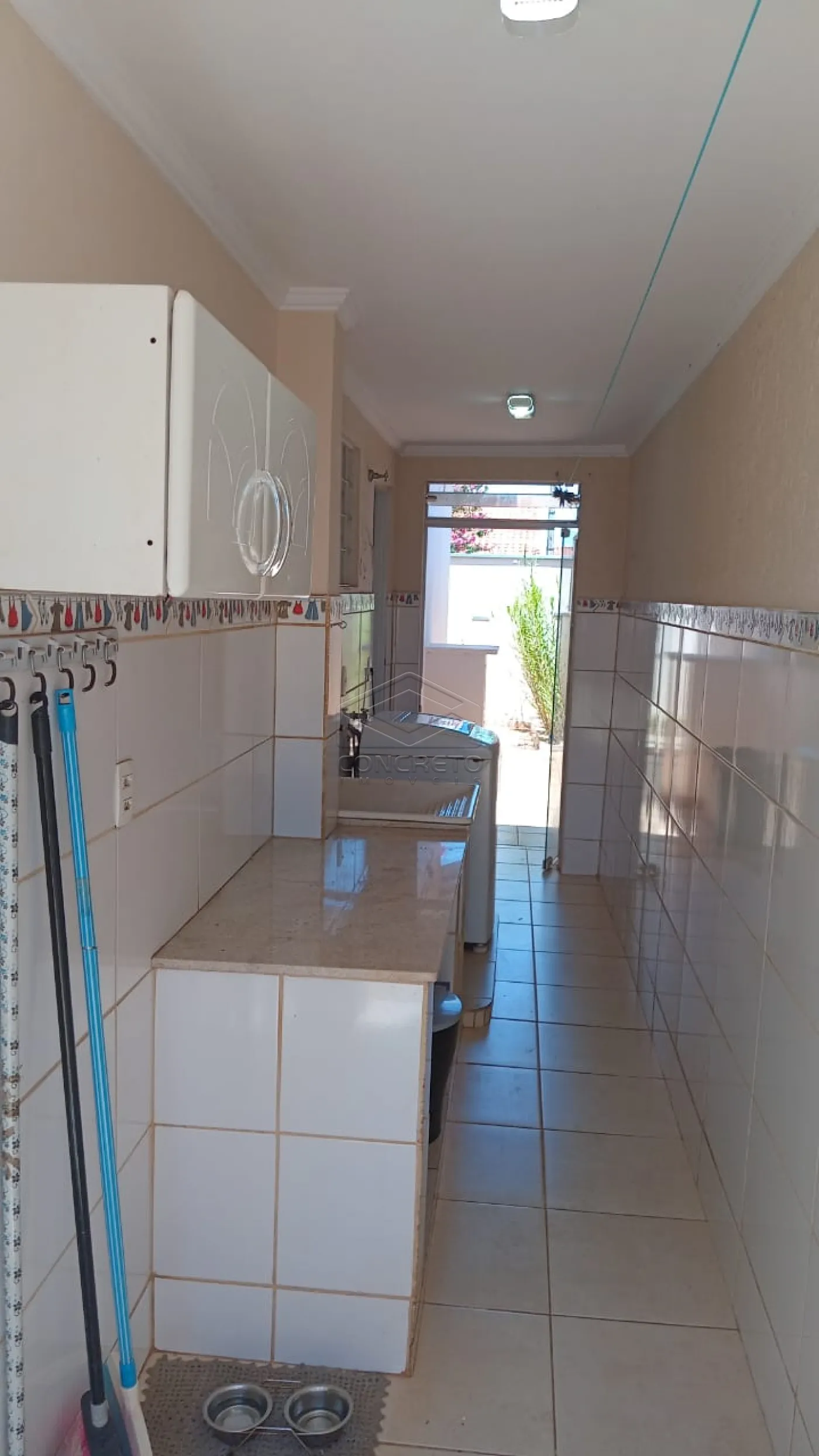 Comprar Casa / Resid&ecirc;ncia em Len&ccedil;&oacute;is Paulista R$ 450.000,00 - Foto 1