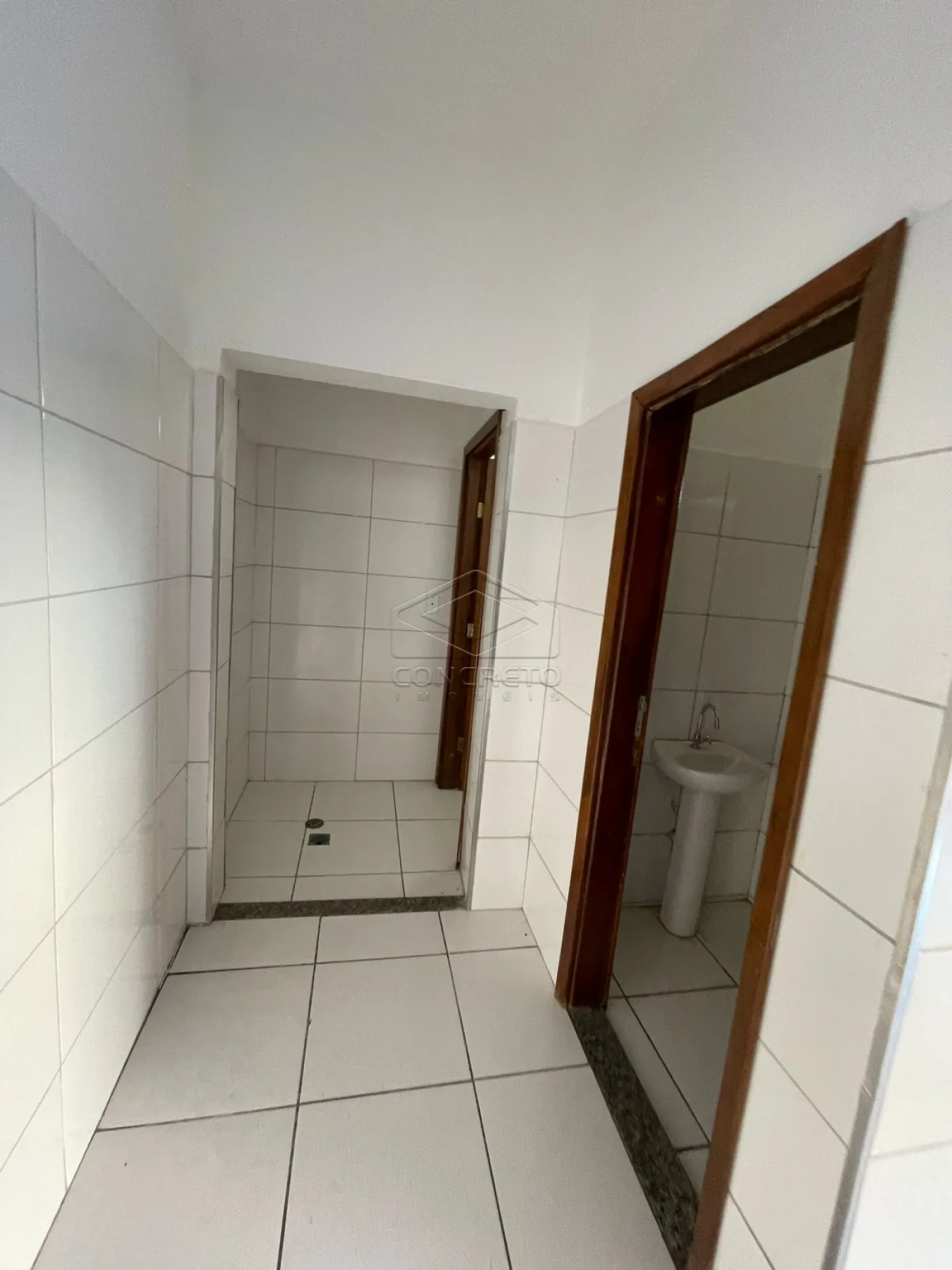 Alugar Comercial / Loja em Len&ccedil;&oacute;is Paulista R$ 950,00 - Foto 5