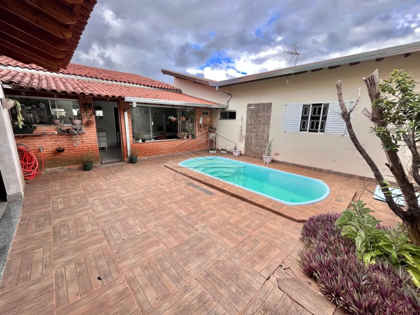 Comprar Casa / Padr&atilde;o em Len&ccedil;&oacute;is Paulista R$ 950.000,00 - Foto 11