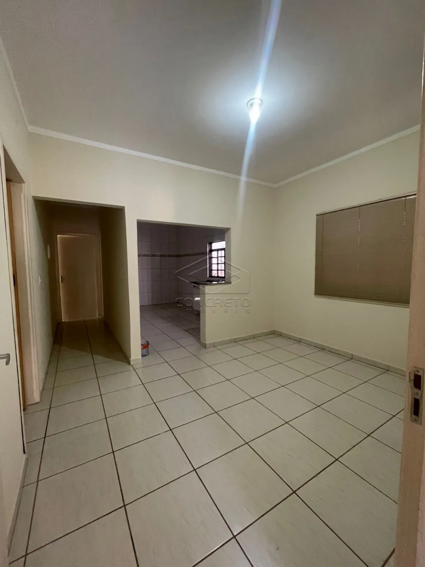 Alugar Casa / Padr&atilde;o em Len&ccedil;&oacute;is Paulista R$ 2.500,00 - Foto 6