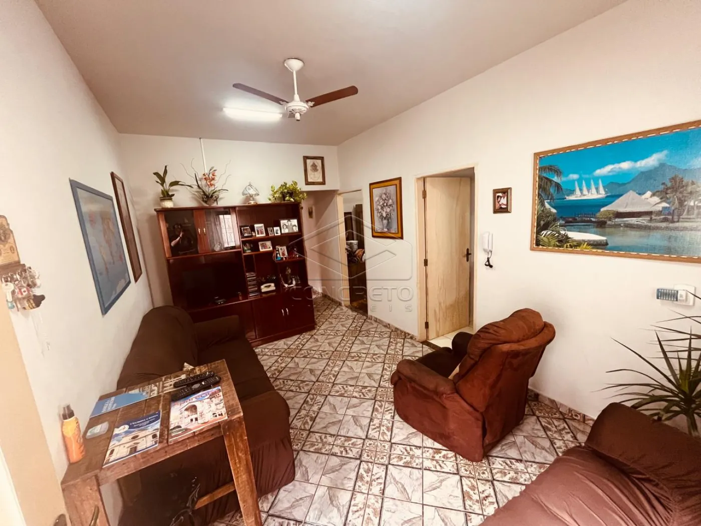 Alugar Casa / Padr&atilde;o em Len&ccedil;&oacute;is Paulista R$ 4.000,00 - Foto 1