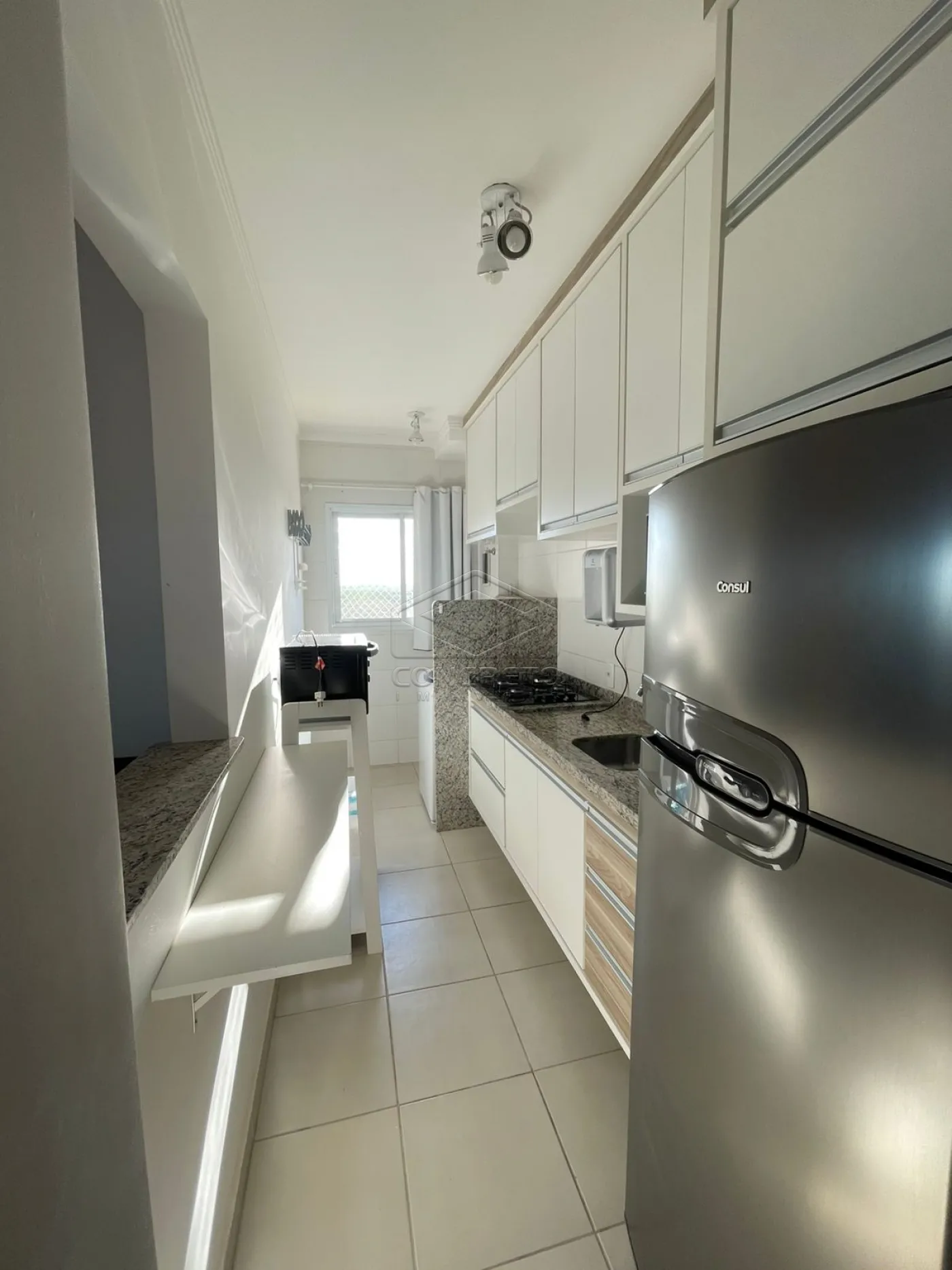 Alugar Apartamento / Padr&atilde;o em Len&ccedil;&oacute;is Paulista R$ 2.200,00 - Foto 1