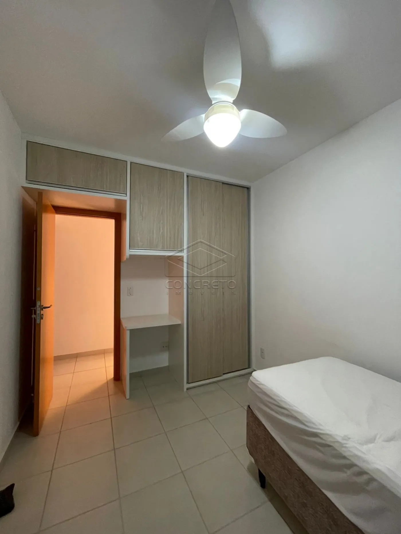 Alugar Apartamento / Padr&atilde;o em Len&ccedil;&oacute;is Paulista R$ 2.200,00 - Foto 7