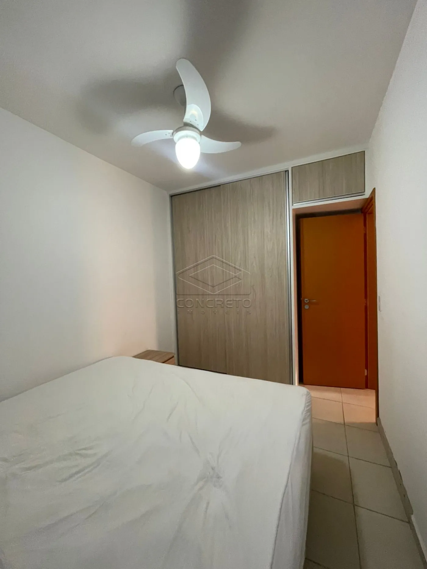 Alugar Apartamento / Padr&atilde;o em Len&ccedil;&oacute;is Paulista R$ 2.200,00 - Foto 9