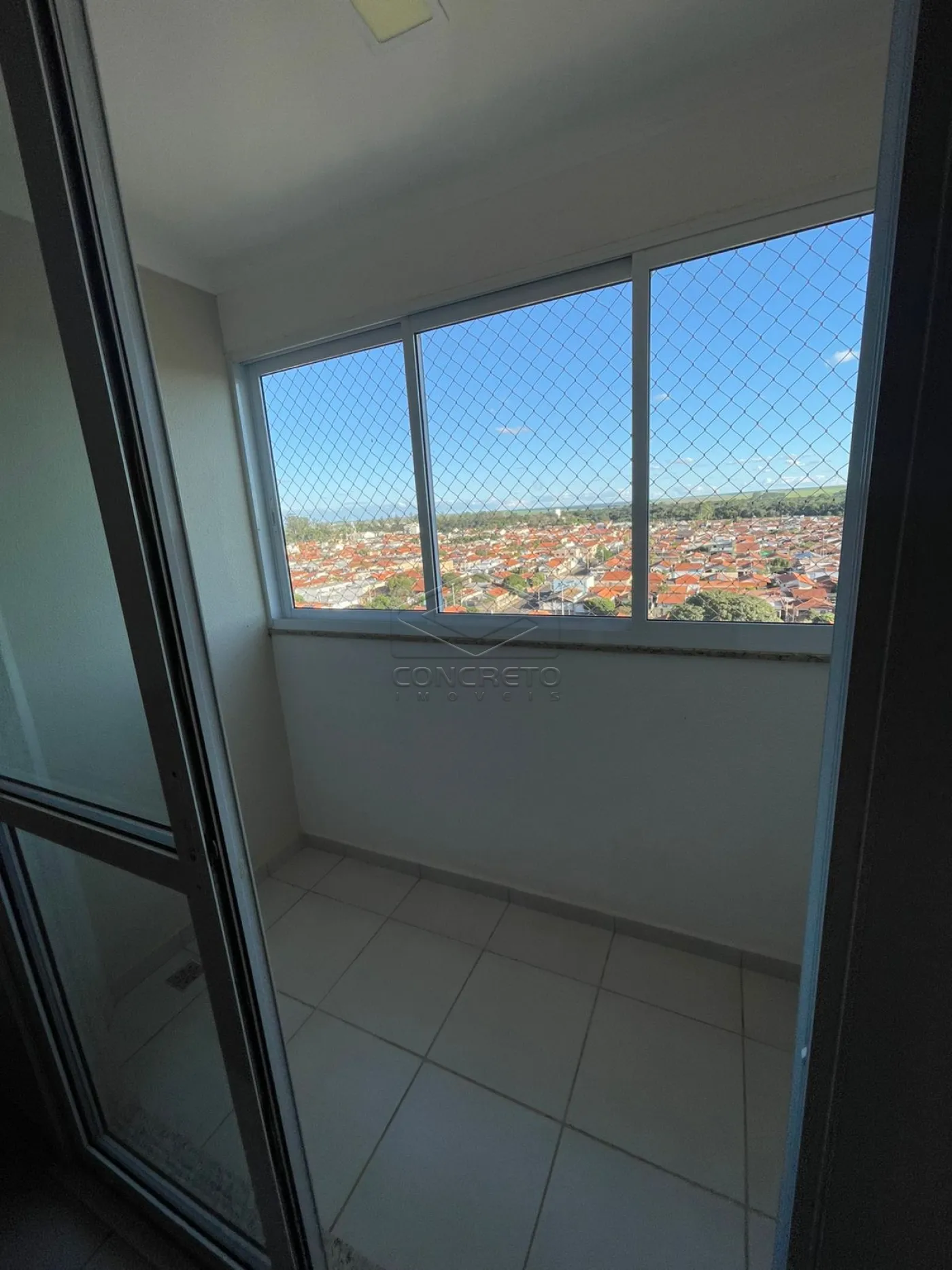Alugar Apartamento / Padr&atilde;o em Len&ccedil;&oacute;is Paulista R$ 2.200,00 - Foto 10