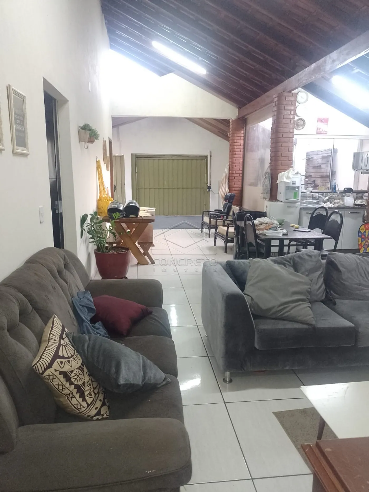 Comprar Casa / Padr&atilde;o em Len&ccedil;&oacute;is Paulista R$ 380.000,00 - Foto 1