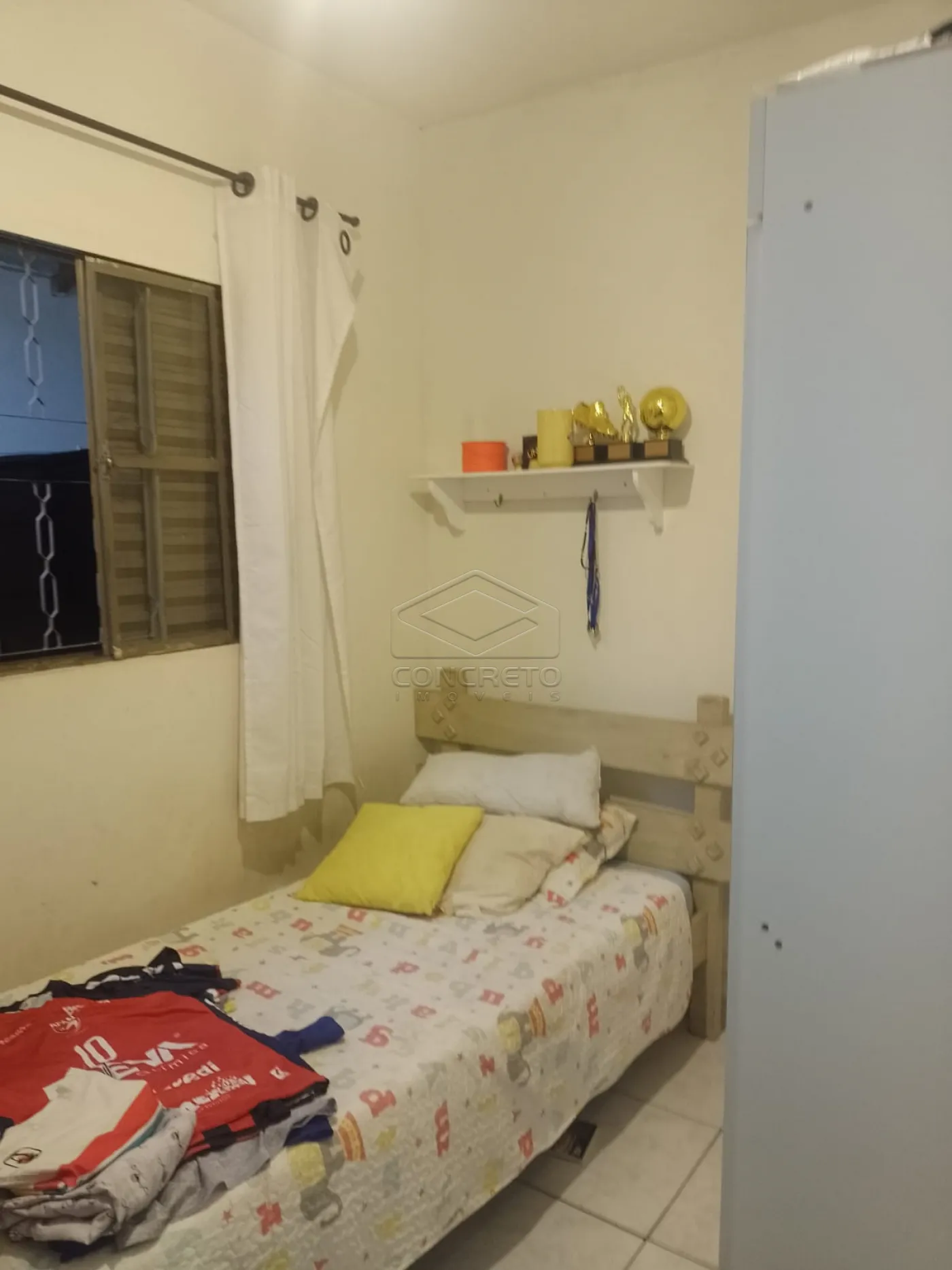 Comprar Casa / Padr&atilde;o em Len&ccedil;&oacute;is Paulista R$ 380.000,00 - Foto 6