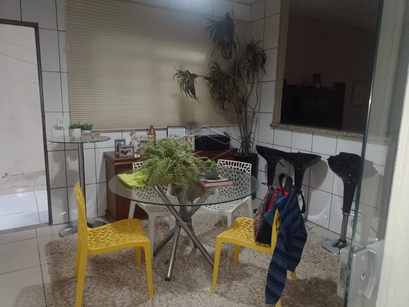 Comprar Casa / Padr&atilde;o em Len&ccedil;&oacute;is Paulista R$ 380.000,00 - Foto 11