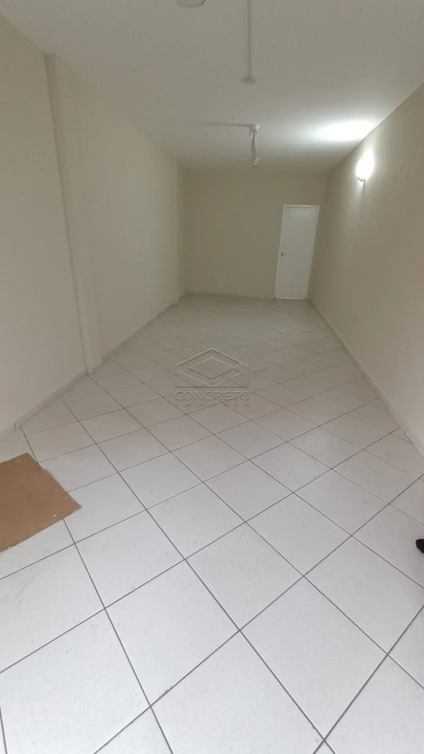 Alugar Comercial / Sala em Len&ccedil;&oacute;is Paulista R$ 1.000,00 - Foto 1