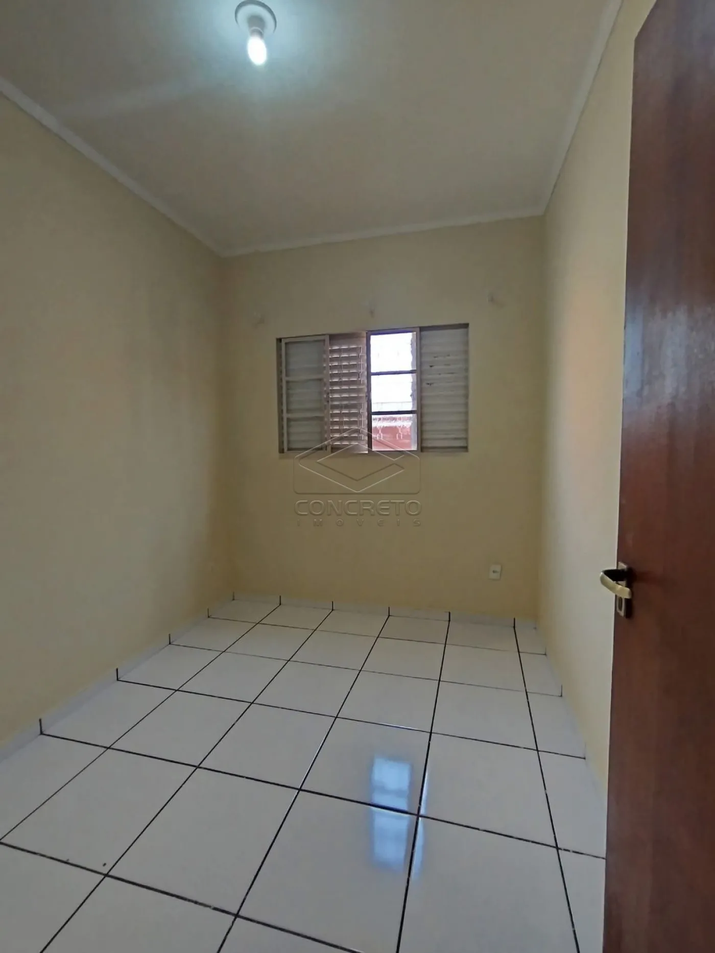 Comprar Casa / Padr&atilde;o em Len&ccedil;&oacute;is Paulista R$ 360.000,00 - Foto 7