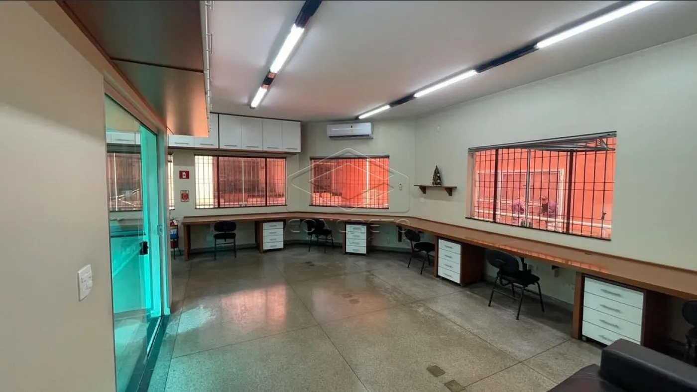 Alugar Comercial / Sal&atilde;o em Bauru R$ 25.000,00 - Foto 2