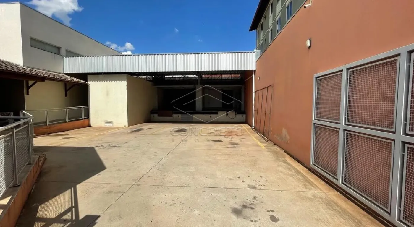 Alugar Comercial / Sal&atilde;o em Bauru R$ 25.000,00 - Foto 33