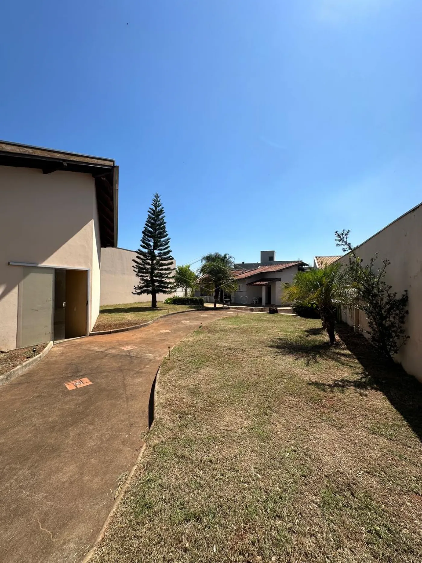 Comprar Casa / Padr&atilde;o em Len&ccedil;&oacute;is Paulista R$ 540.000,00 - Foto 1