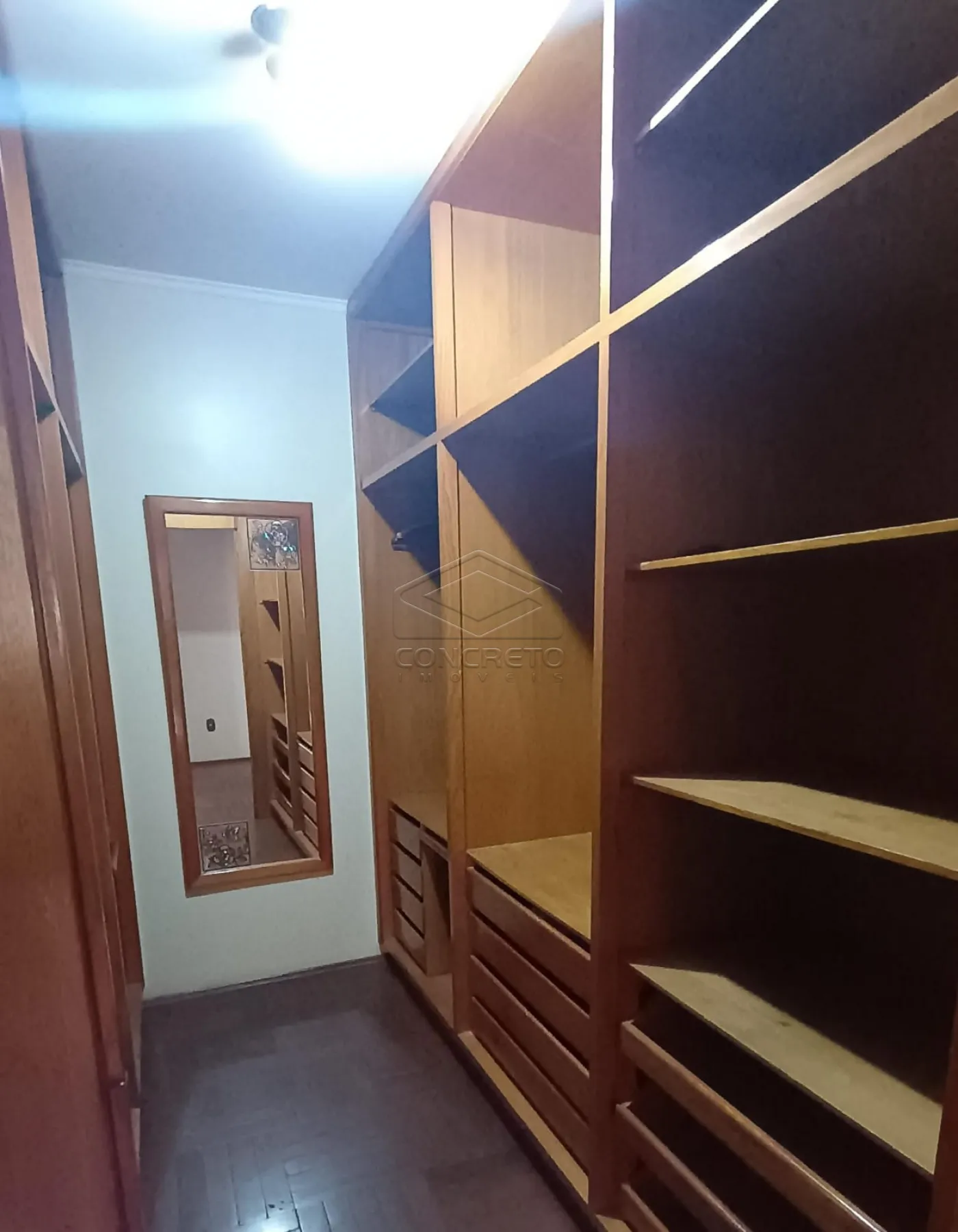 Alugar Casa / Padr&atilde;o em Len&ccedil;&oacute;is Paulista R$ 4.500,00 - Foto 5