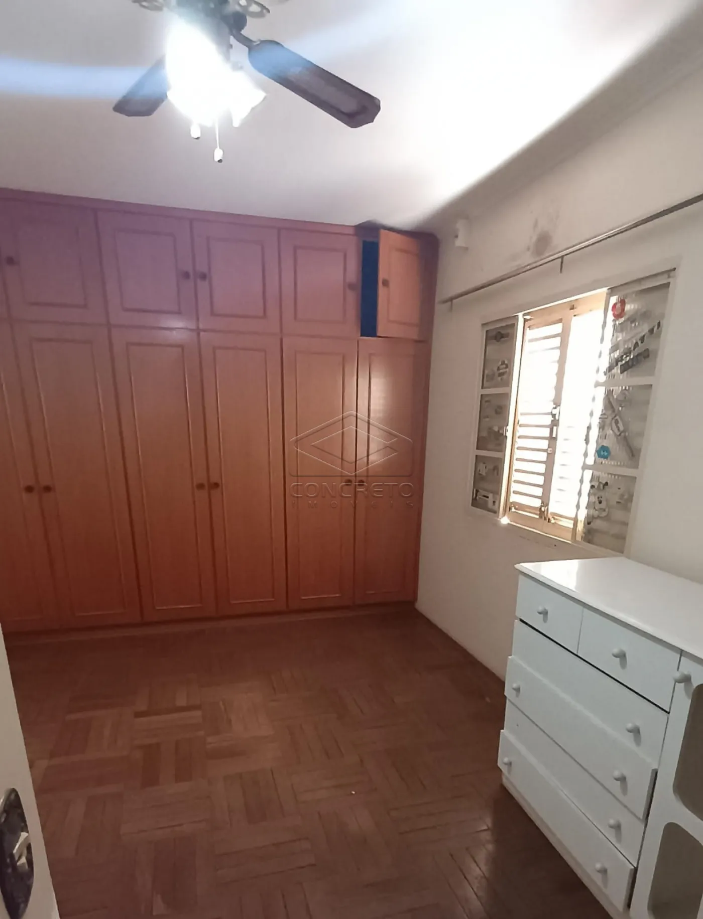 Alugar Casa / Padr&atilde;o em Len&ccedil;&oacute;is Paulista R$ 4.500,00 - Foto 7