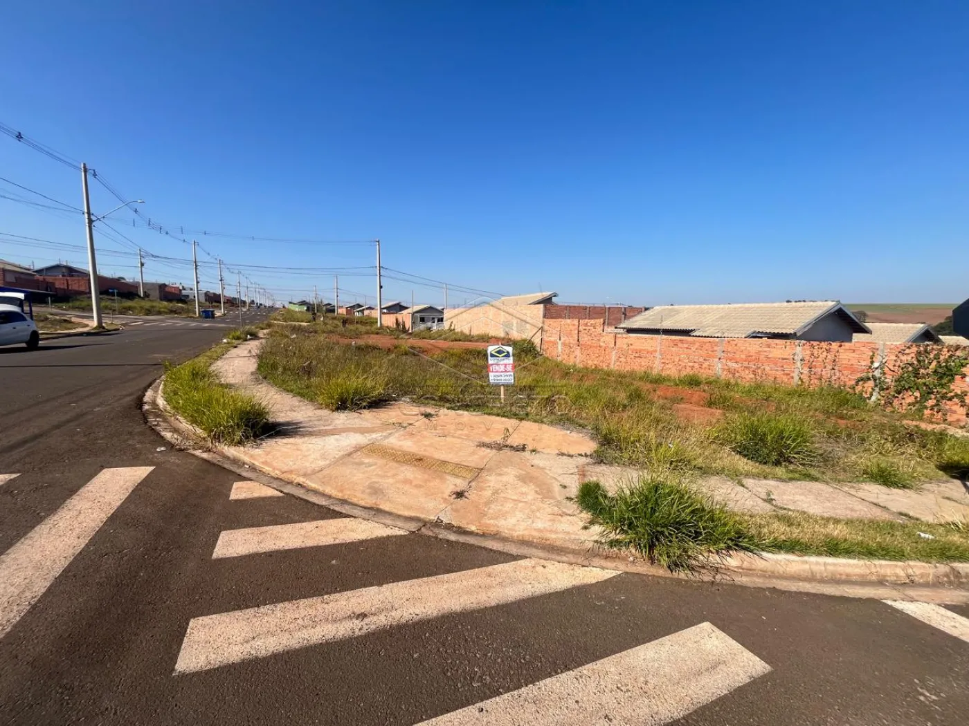 Comprar Terreno / Padr&atilde;o em Len&ccedil;&oacute;is Paulista R$ 140.000,00 - Foto 4