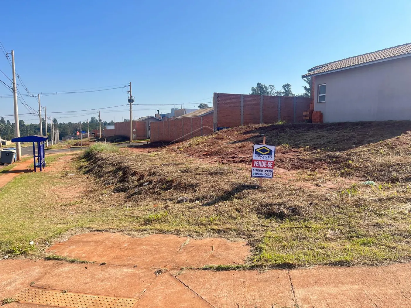 Comprar Terreno / Padr&atilde;o em Len&ccedil;&oacute;is Paulista R$ 125.000,00 - Foto 1