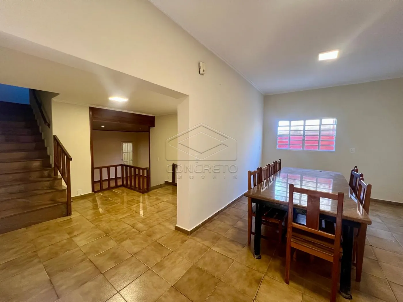 Comprar Casa / Sobrado em Len&ccedil;&oacute;is Paulista R$ 700.000,00 - Foto 4