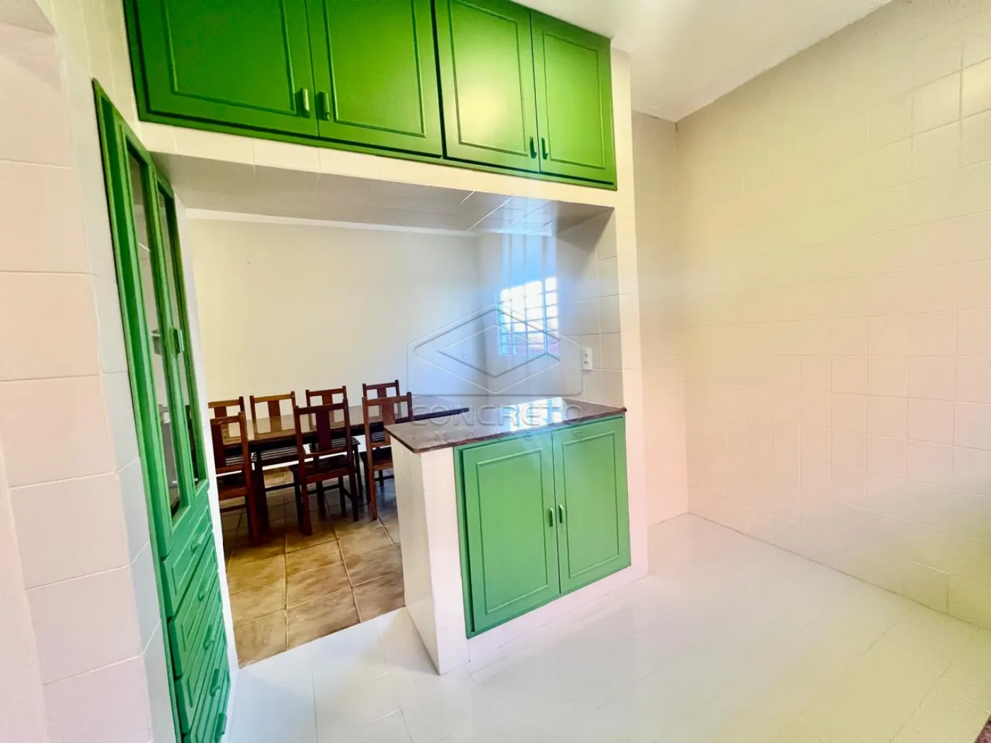 Comprar Casa / Sobrado em Len&ccedil;&oacute;is Paulista R$ 700.000,00 - Foto 5