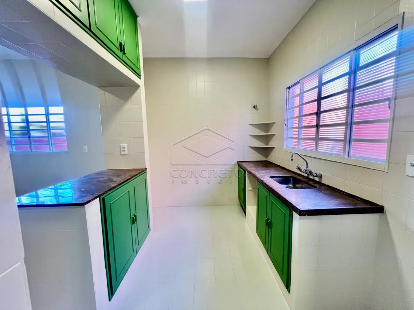 Comprar Casa / Sobrado em Len&ccedil;&oacute;is Paulista R$ 700.000,00 - Foto 6
