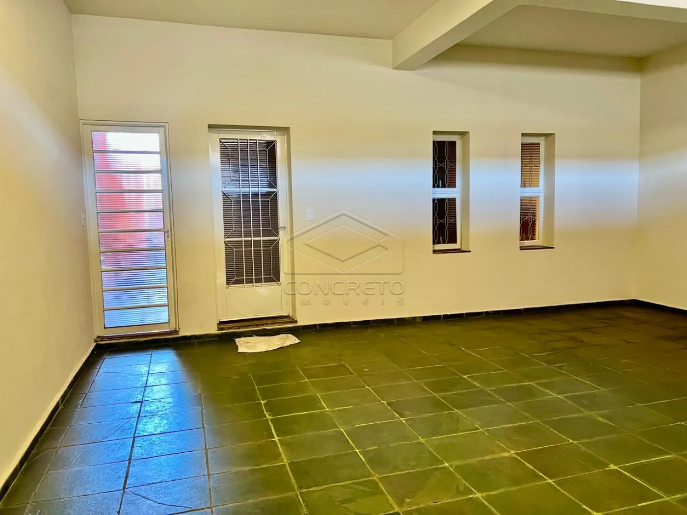 Comprar Casa / Sobrado em Len&ccedil;&oacute;is Paulista R$ 700.000,00 - Foto 15