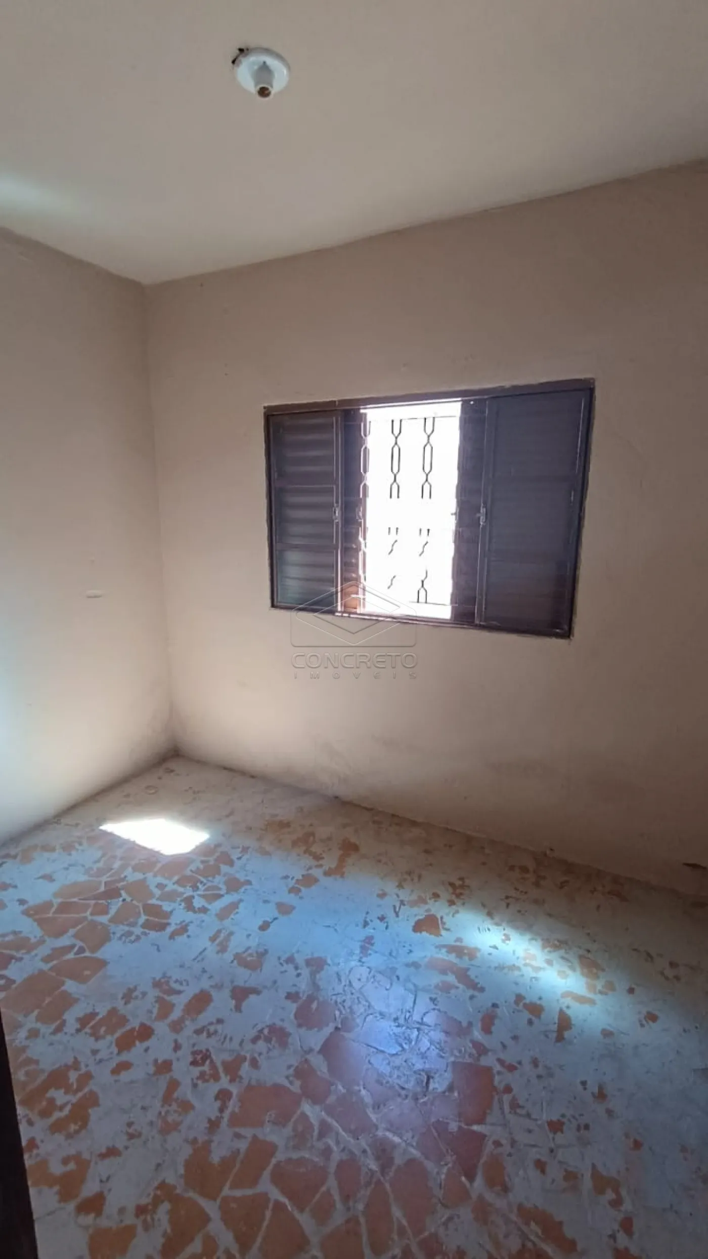 Alugar Casa / Padr&atilde;o em Len&ccedil;&oacute;is Paulista R$ 1.500,00 - Foto 5