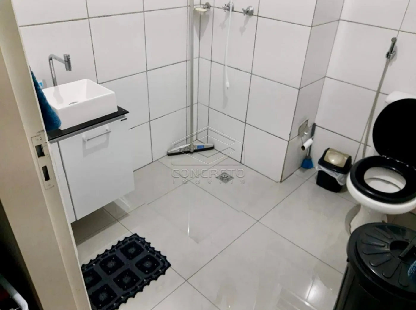 Comprar Casa / Padr&atilde;o em Len&ccedil;&oacute;is Paulista R$ 260.000,00 - Foto 5