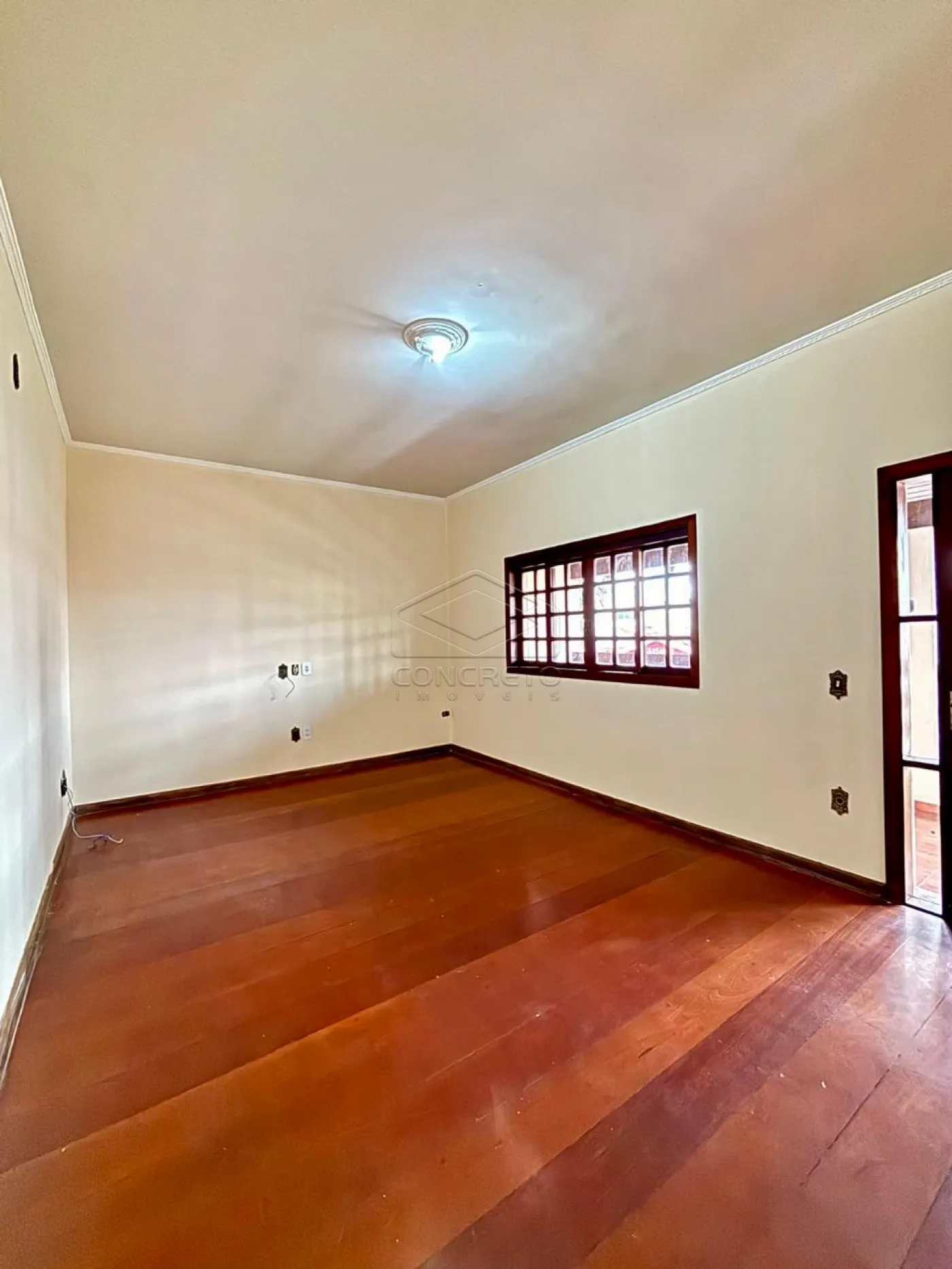 Comprar Casa / Sobrado em Len&ccedil;&oacute;is Paulista R$ 1.300.000,00 - Foto 2