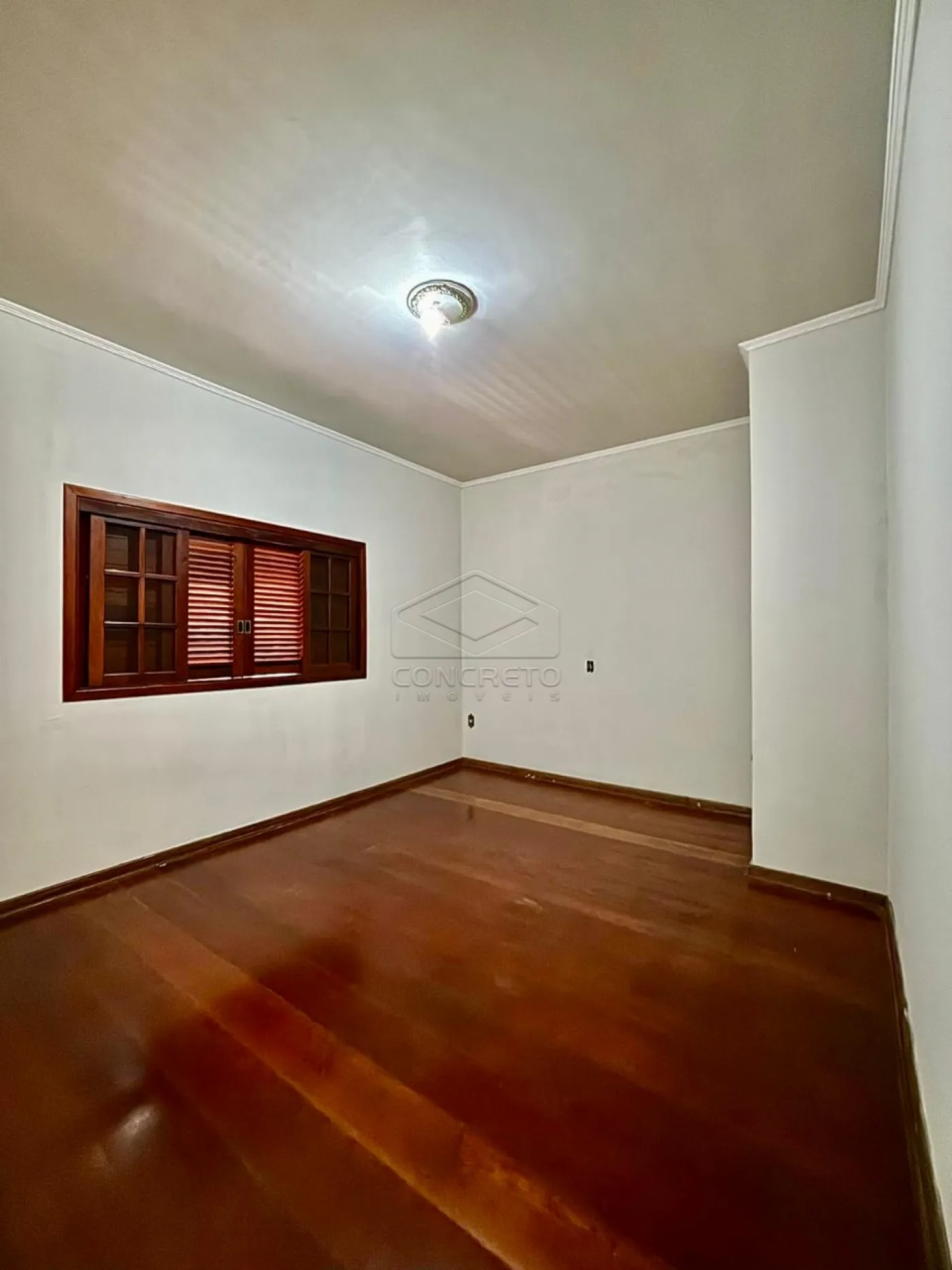 Comprar Casa / Sobrado em Len&ccedil;&oacute;is Paulista R$ 1.300.000,00 - Foto 3