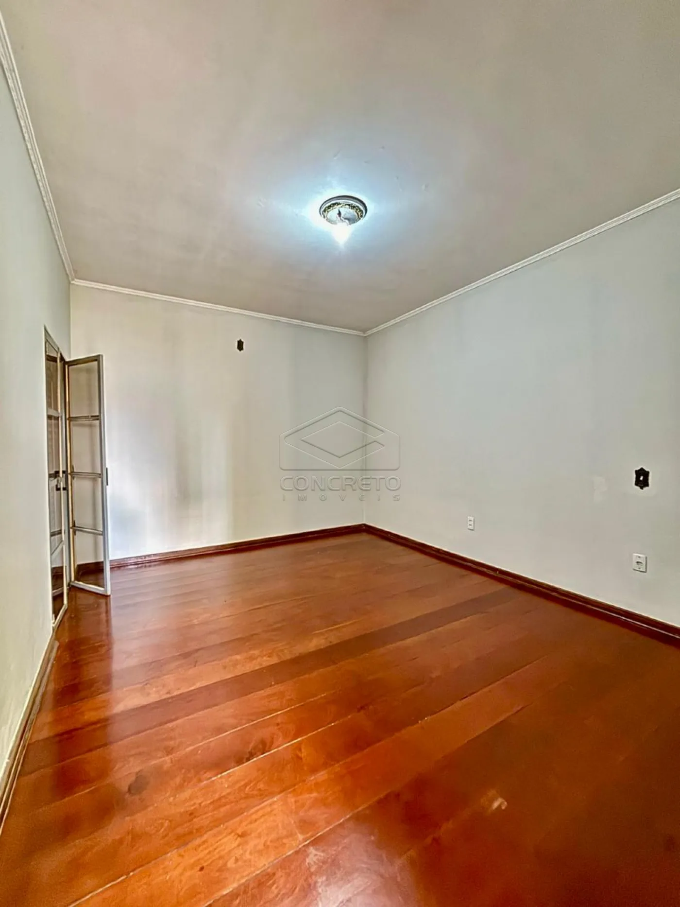 Comprar Casa / Sobrado em Len&ccedil;&oacute;is Paulista R$ 1.300.000,00 - Foto 4