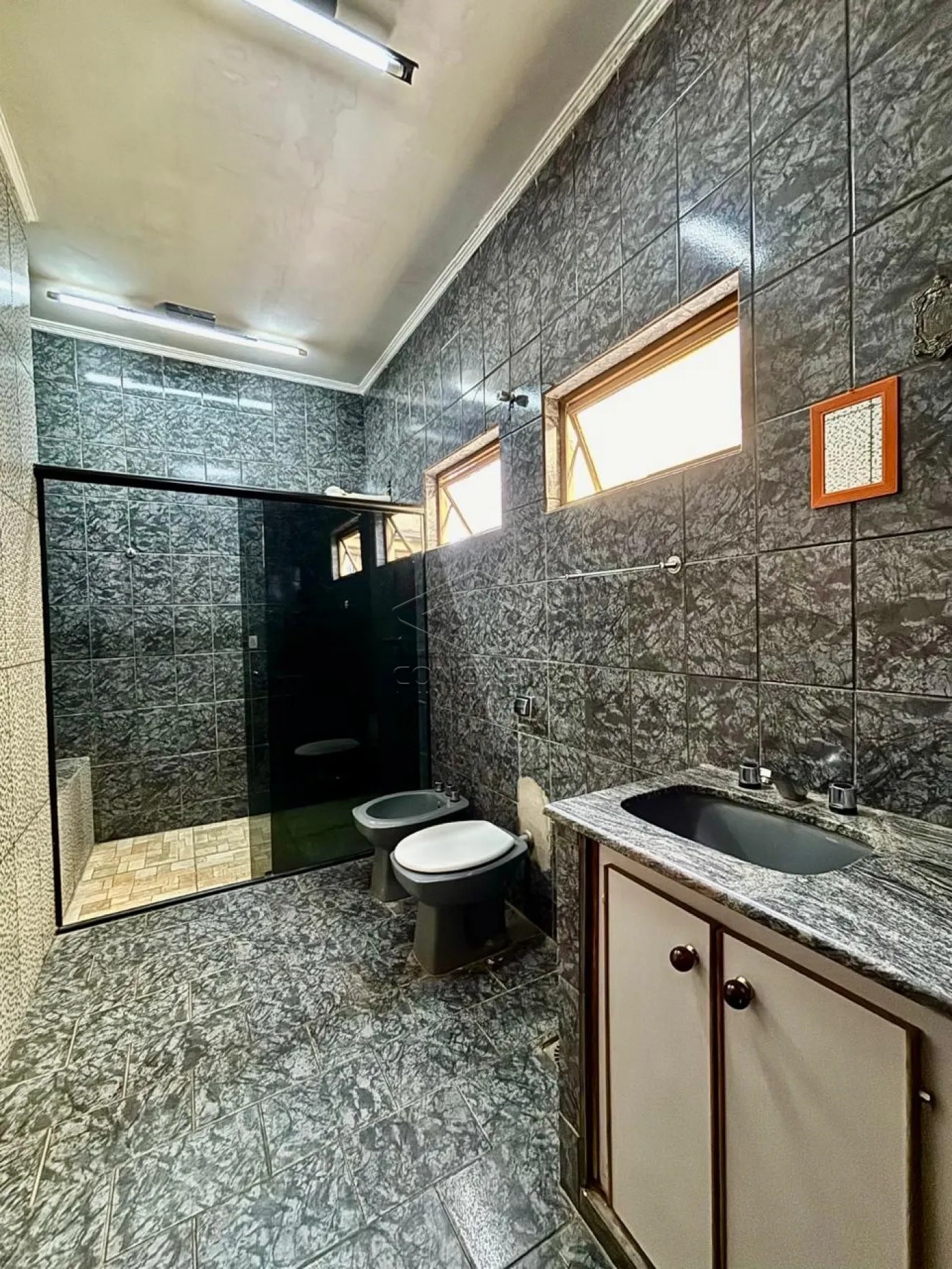 Comprar Casa / Sobrado em Len&ccedil;&oacute;is Paulista R$ 1.300.000,00 - Foto 5