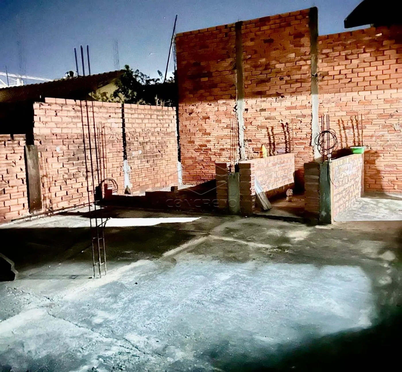 Comprar Casa / Padr&atilde;o em Len&ccedil;&oacute;is Paulista R$ 230.000,00 - Foto 17