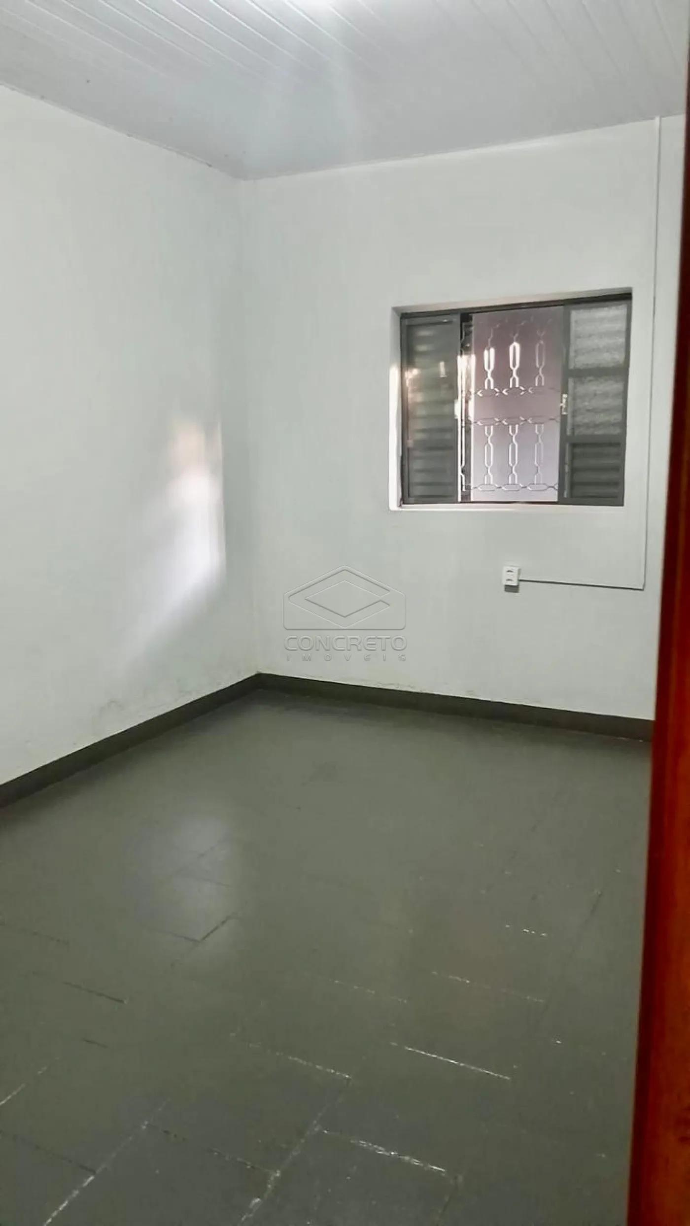 Comprar Casa / Padr&atilde;o em Len&ccedil;&oacute;is Paulista R$ 310.000,00 - Foto 9