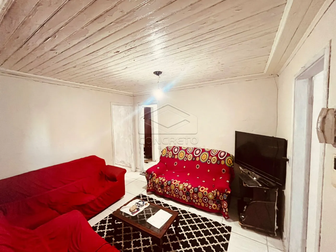 Comprar Casa / Padr&atilde;o em Len&ccedil;&oacute;is Paulista R$ 270.000,00 - Foto 1