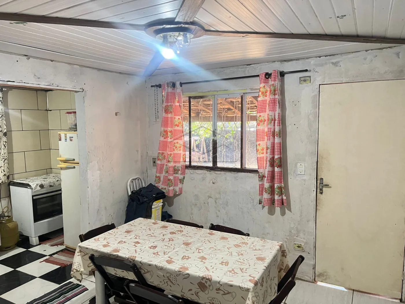 Comprar Casa / Padr&atilde;o em Len&ccedil;&oacute;is Paulista R$ 270.000,00 - Foto 2