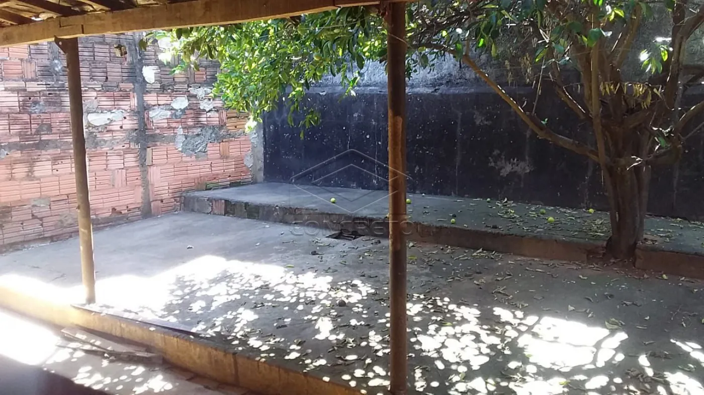 Comprar Casa / Padr&atilde;o em Len&ccedil;&oacute;is Paulista R$ 270.000,00 - Foto 5